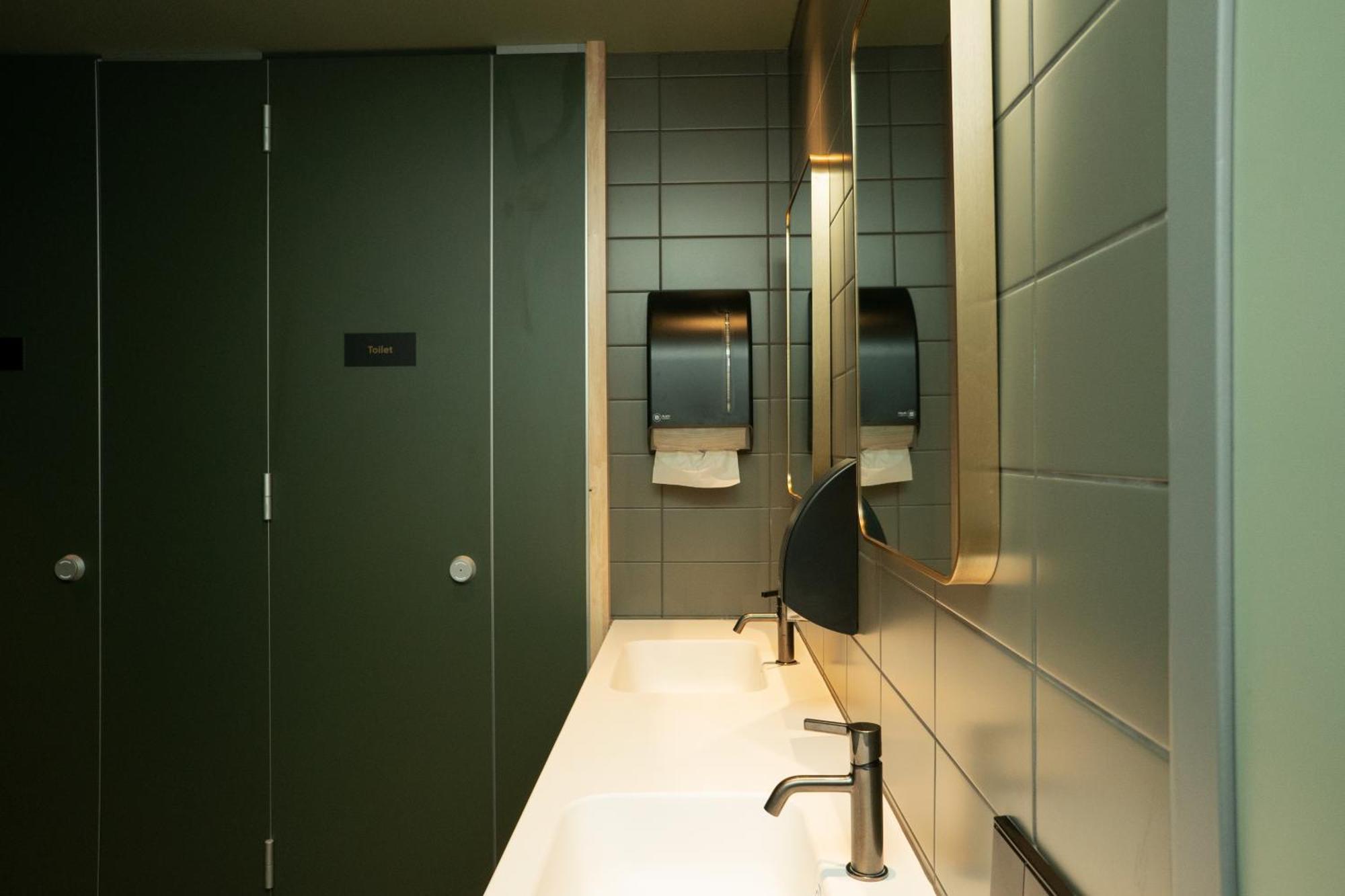 The Elephant Hostel Amsterdam Esterno foto