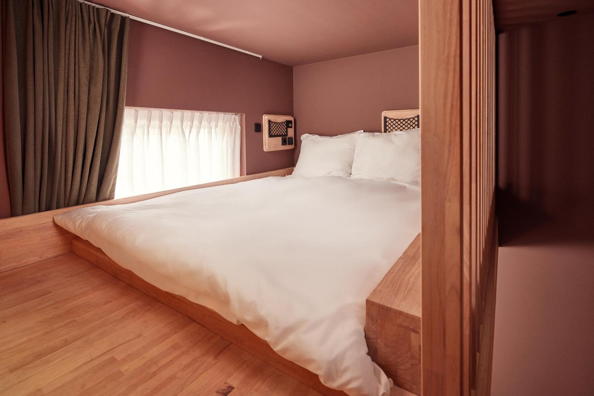 The Elephant Hostel Amsterdam Esterno foto