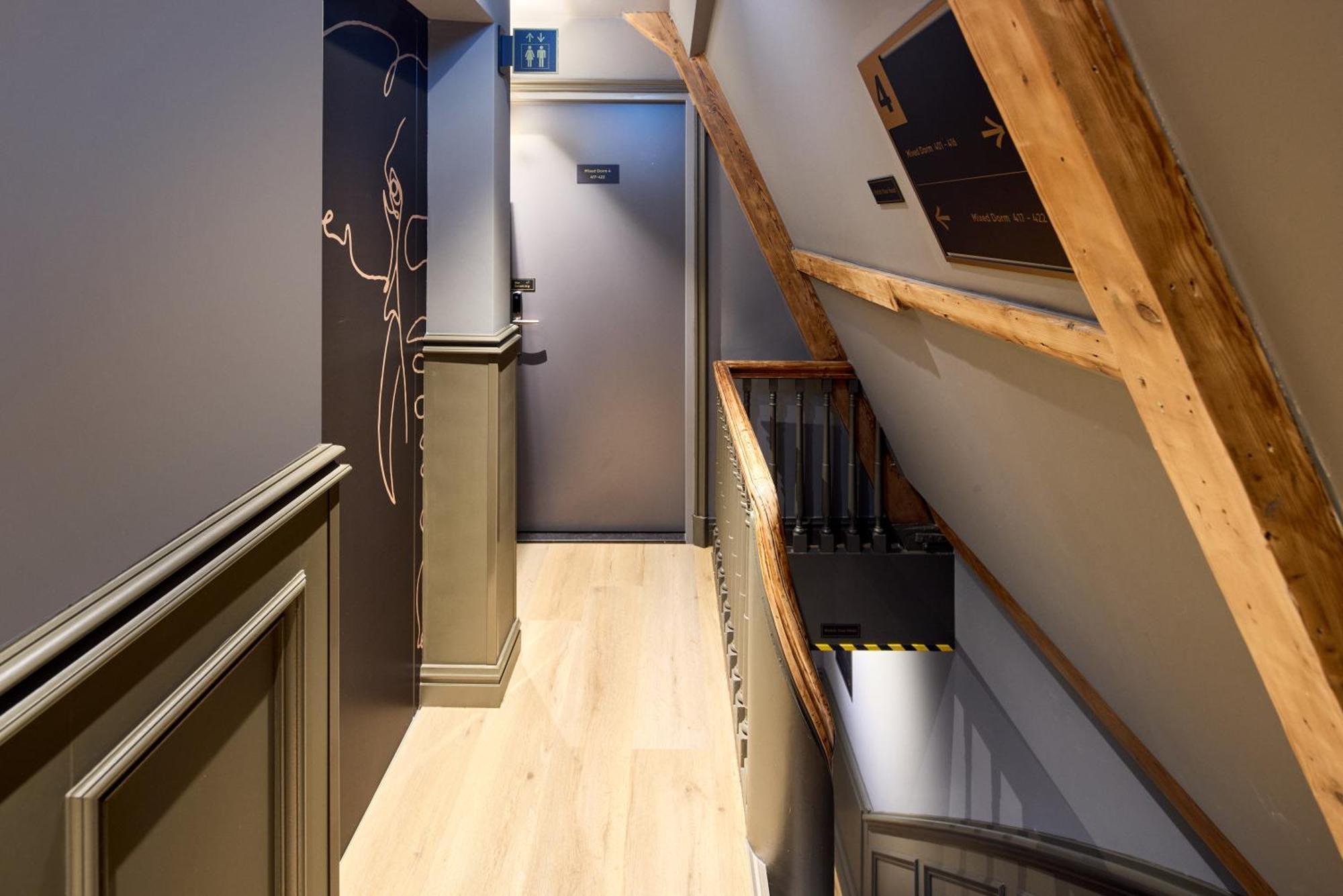 The Elephant Hostel Amsterdam Esterno foto